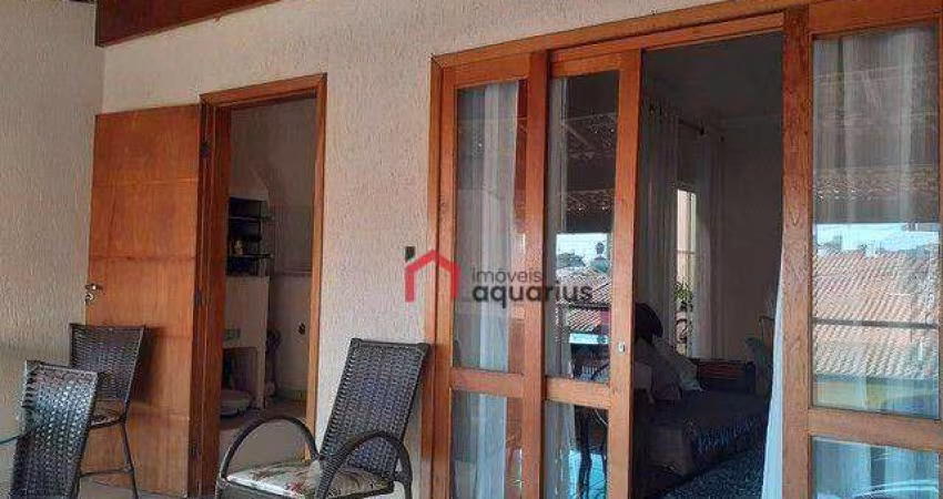 Sobrado com 3 dormitórios à venda, 170 m² por R$ 370.000,00 - Putim - São José dos Campos/SP