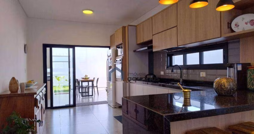 Casa com 3 dormitórios à venda, 158 m² por R$ 940.000,00 - Residencial Malbu - Caçapava/SP