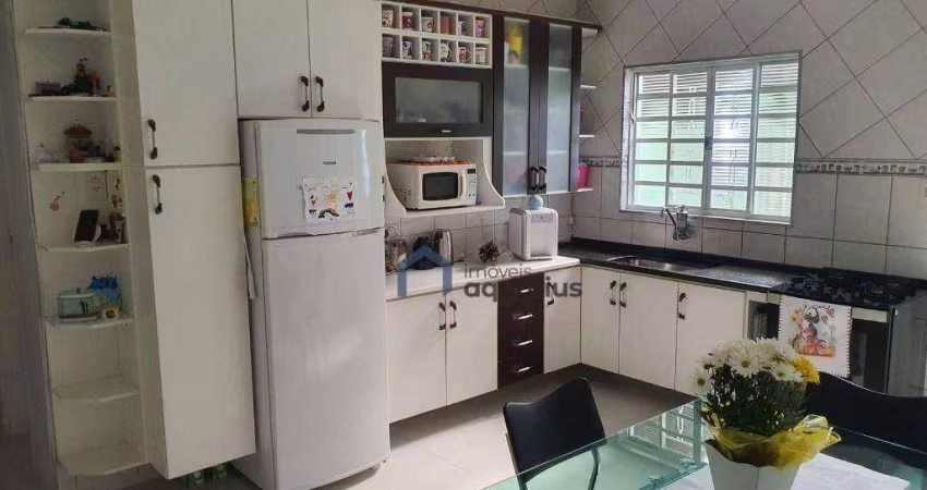 Casa com 2 dormitórios à venda, 103 m² por R$ 400.000,00 - Parque dos Príncipes - Jacareí/SP
