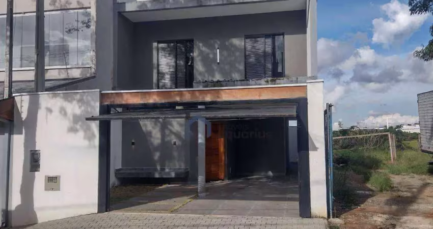 Sobrado com 3 dormitórios à venda, 140 m² por R$ 617.000 - Residencial Santa Paula - Jacareí/SP
