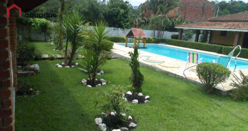 Casa com 4 dormitórios à venda, 650 m² por R$ 1.000.000,00 - Recanto das Águas - Igaratá/SP