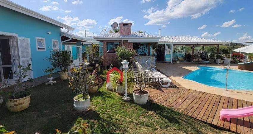 Casa com 4 dormitórios à venda, 320 m² por R$ 2.020.000,00 - Centro - Igaratá/SP