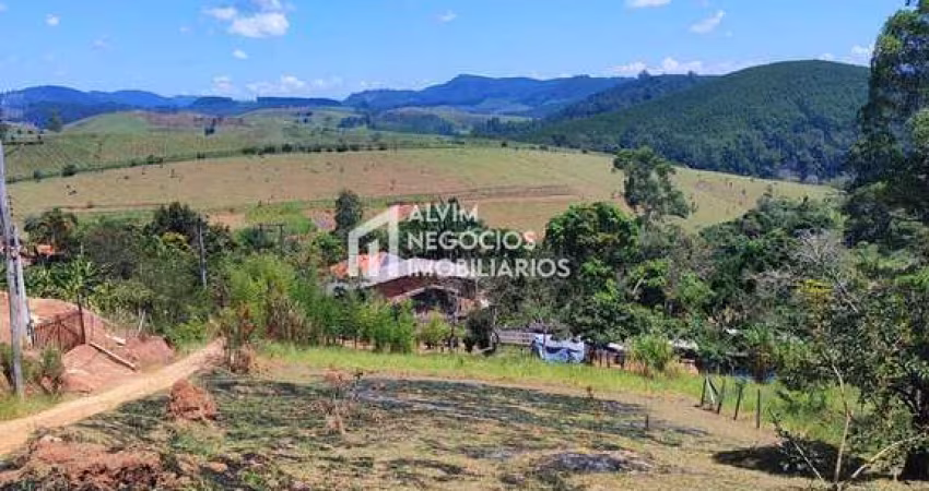 Terreno com 889 m² em Paraibuna - Venda