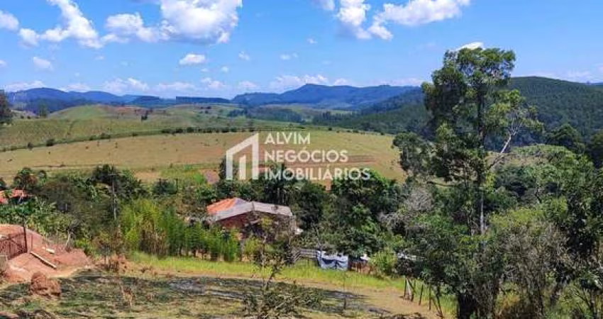 Terreno com 889 m² em Paraibuna - Venda