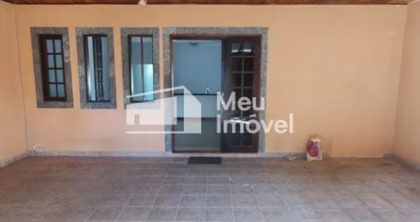 Casa com 4 quartos 1 suíte 140m² para alugar no Santa Júlia