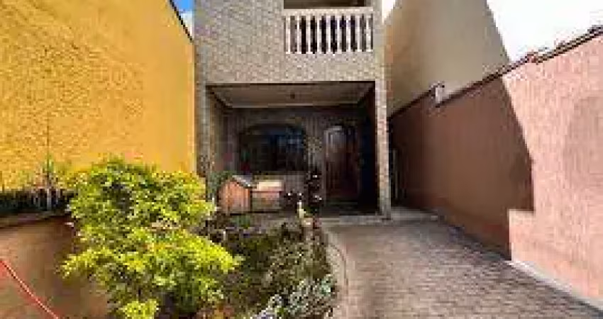 Sobrado amplo | 2 dormitórios | suíte com sacada | depósito | espaço gourmet c/ churrasqueira | quintal | jardim | 6 vagas - 178 mts - a venda - vila tibiriçá - santo andré/sp.
