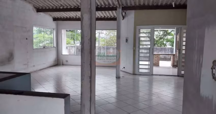 Lindo sobrado locacao 3.500,00 com 3 dorm sendo 2 suíte e sistema de monitoramento - 330 mts - com ótima localização por apenas r$ 750.000,00