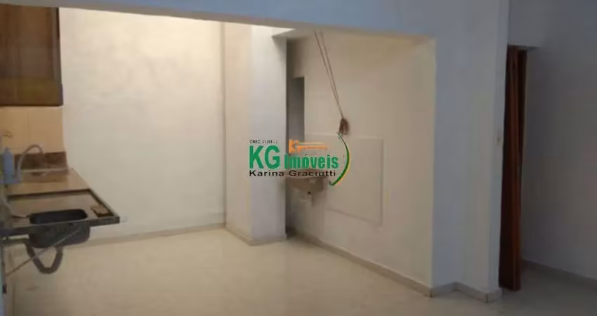 Sobrado excelente opção também para fins comerciais, ótima localização de fácil acesso aos comércios