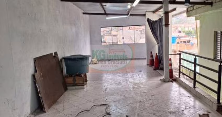 CASA PARA RENDA OU MORADIRA | 2 CASAS | VARANDA | QUINTAL | SALÃO COMERCIAL/VAGA - 150 MTS - A VENDA - R$ 275.000 - ACEITA FINANCIAMENTO - JD. SANTO ANDRÉ/SANTO ANDRÉ/SP.