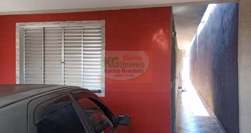 LINDA CASA TÉRREA COM 03 DORM SENDO 1 SUÍTE,  COM UMA ÓTIMA LOCALIZAÇÃO POR APENAS R$ 380.000,00
