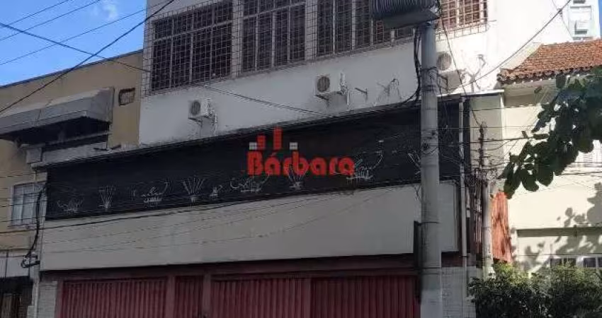Prédio com 3 andares em Icaraí, Niterói, Cod: 5410