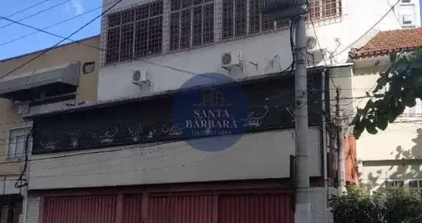 Prédio com 3 andares em Icaraí, Niterói, Cod: 5410