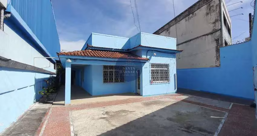Casa para alugar na Rua Zeferino Reis, Centro, São Gonçalo