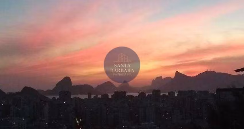 Casa com 3 quartos, Santa Rosa, Niterói - R$ 635 mil, Cod: 859