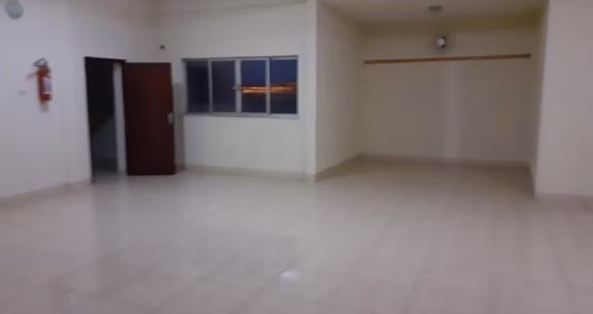 Vendo Apartamento 02 quartos ba Califórnia