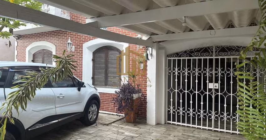 Casa para Venda em Santos, Ponta da Praia, 5 dormitórios, 2 suítes, 4 banheiros, 2 vagas