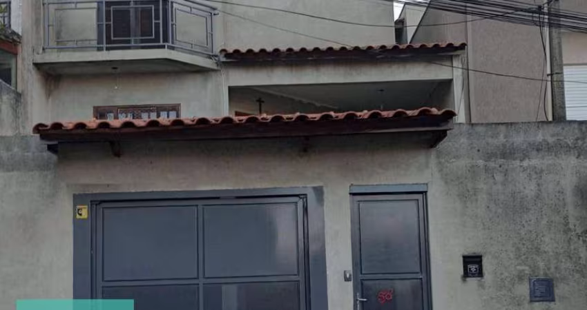 Vende/Aluga Sobrado, 3 Dormitórios, com 2 Vagas de Garagem, 125m² por R$ 650.000/Venda R$ 3.500/Aluguel - Jardim Nathalie, Mogi das Cruzes