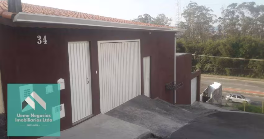 Vende-se Casa, 6 Dormitórios, 4 Suítes, Com 5 Vagas, 240m² por R$ 700.000,00 - Socorro - Mogi das Cruzes