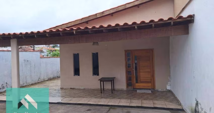 Vende-se Casa com 2 Dormitórios, e 5 Vagas de Garagem, 246m² por R$ 500.000,00 - Jardim Universo, Mogi das Cruzes