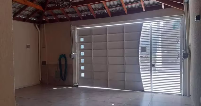 Casa com 2 quartos à venda no Jardim Quaresmeira, Suzano 