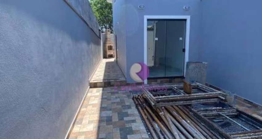 Sobrado com 2 dormitórios à venda, 72 m² por R$ 380.000,00 - Jardim Horto Do Ipê - Itaquaquecetuba/SP