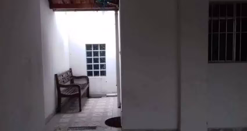 Casa com 3 quartos à venda na Vila Varela, Poá 