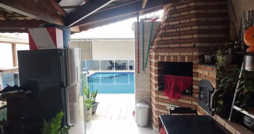 Casa com 3 quartos à venda no Parque Santa Rosa, Suzano 