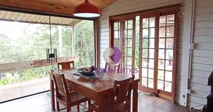 Chácara com 3 dormitórios à venda, 3600 m² por R$ 500.000,00 - Biritiba-ussu - Mogi das Cruzes/SP