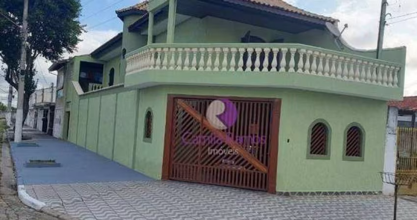 Sobrado com 3 dormitórios à venda, 192 m² por R$ 650.000,00 - Vila Maria de Maggi - Suzano/SP