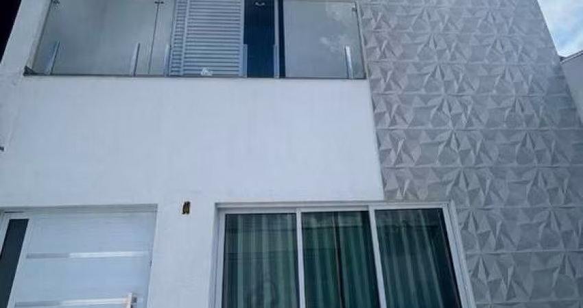 Sobrado com 3 dormitórios à venda, 130 m² por R$ 750.000,00 - Jardim Nena - Suzano/SP