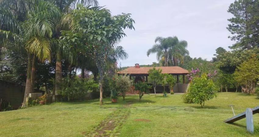 Chácara com 4 dormitórios à venda, 1268 m² por R$ 690.000,00 - Parque Cerejeiras - Suzano/SP