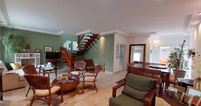 Sobrado com 2 dormitórios à venda, 224 m² por R$ 920.000 - Centro - Poá/SP