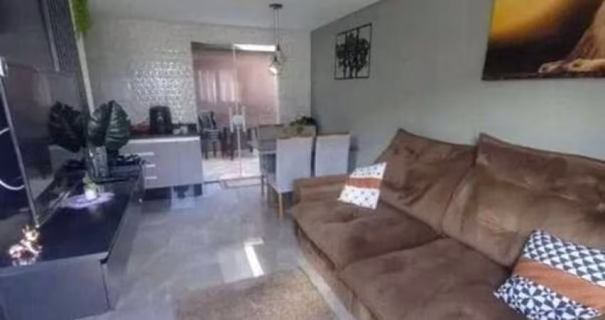 Sobrado com 2 dormitórios à venda, 60 m² por R$ 360.000,00 - Vila Colorado - Suzano/SP