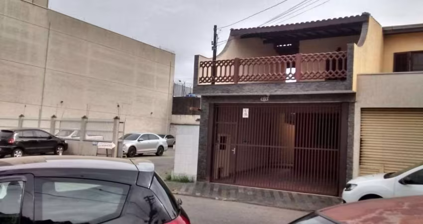 Sobrado com 3 dormitórios à venda, 183 m² por R$ 595.000,00 - Centro - Suzano/SP