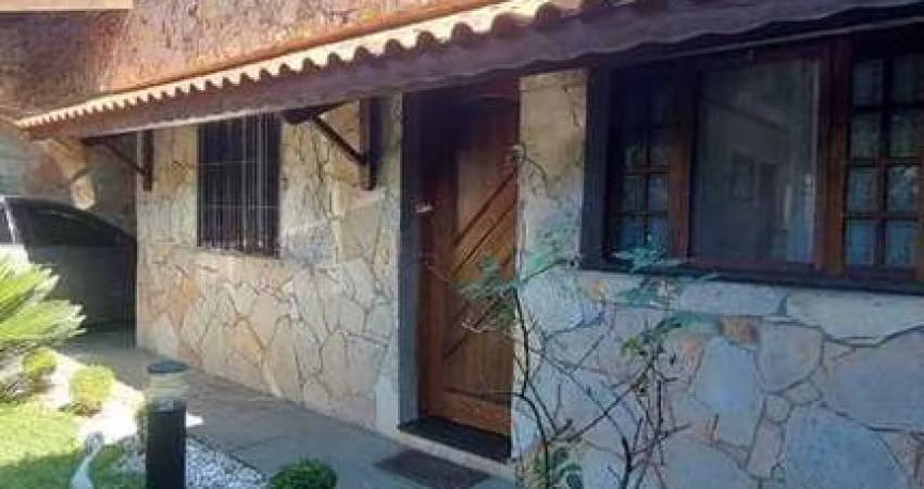 Casa com 3 dormitórios à venda, 155 m² por R$ 750.000,00 - Vila Amorim - Suzano/SP