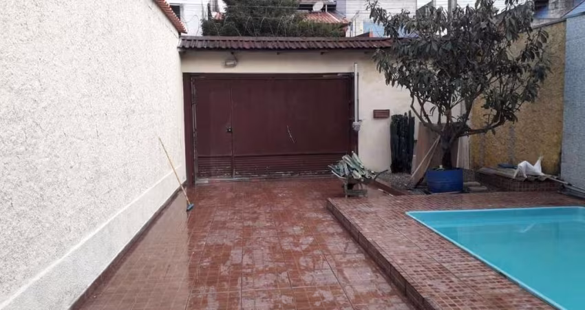 Sobrado com 2 dormitórios à venda, 179 m² por R$ 670.000  Jardim Márcia - Suzano/SP