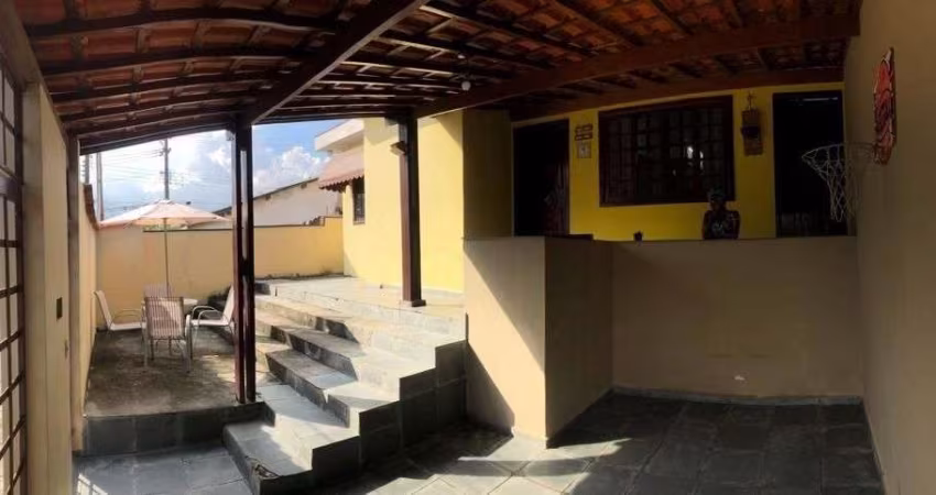 Casa com 3 dormitórios à venda, 159 m² por R$ 480.000 - Conjunto Habitacional Brás Cubas - Mogi das Cruzes/SP