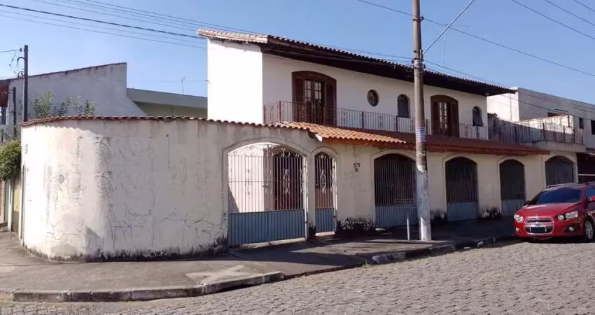 Sobrado com 2 dormitórios à venda, 168 m² por R$ 480.000 - Vila Urupês - Suzano/SP
