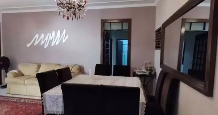 Casa à venda por R$ 650.000,00 - Jardim Imperador - Suzano/SP
