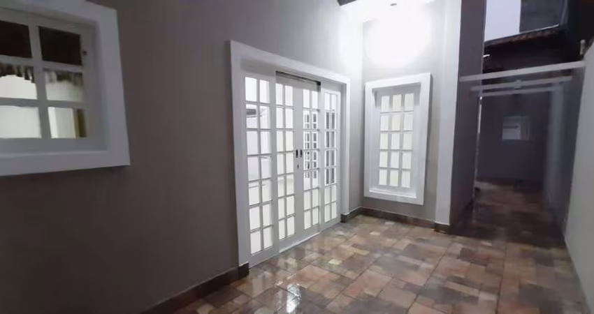 Sobrado com 4 dormitórios à venda por R$ 800.000,00 - Jardim Medina - Poá/SP