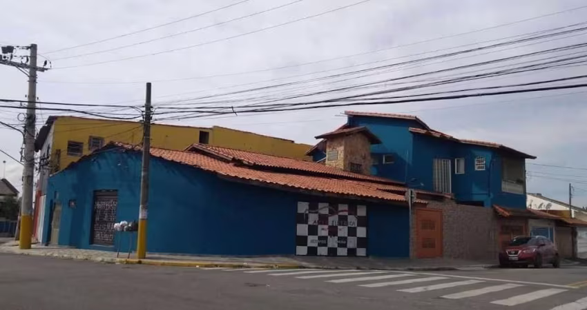 Sobrado com 6 quartos à Venda, Parque Santa Rosa - Suzano