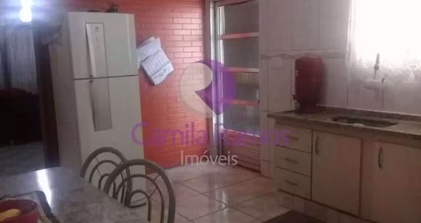 Casa com 2 quartos à venda no Centro, Poá 