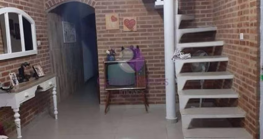 Sobrado com 3 quartos, Vila Perracini - Poá