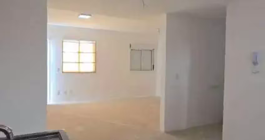 Sobrado á venda, condomínio villa das paineiras, com 3 suítes, jardim modelo - suzano