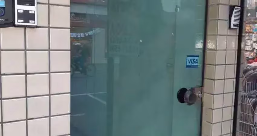 Casa comercial com 1 sala para alugar no Centro, Poá 