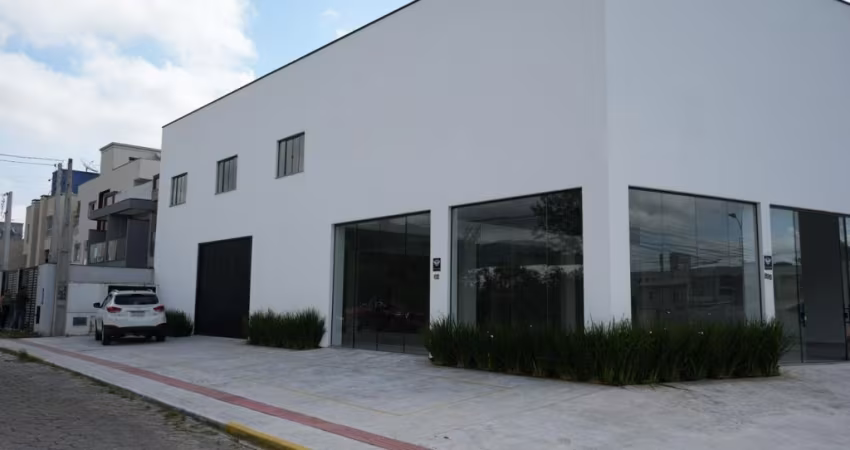 Galpão bairro Areias em Camboriú