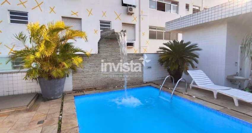 -CASA SOBREPOSTA TRIPLEX COM 5 QUARTOS SENDO 3 SUÍTES, PISCINA E CHURRASQUEIRA-