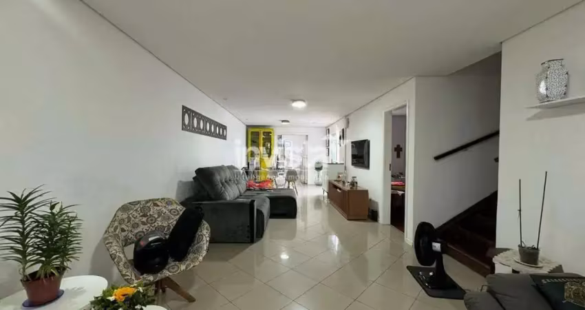 Casa à venda no bairro Campo Grande