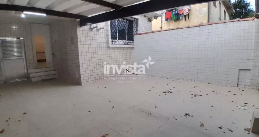 Casa para alugar no bairro do Boqueirão em Santo