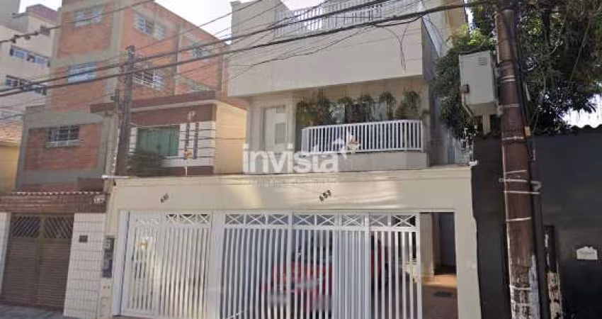 Excelente Casa Sobreposta Alta Duplex para Alugar no bairro da Aparecida em Santos